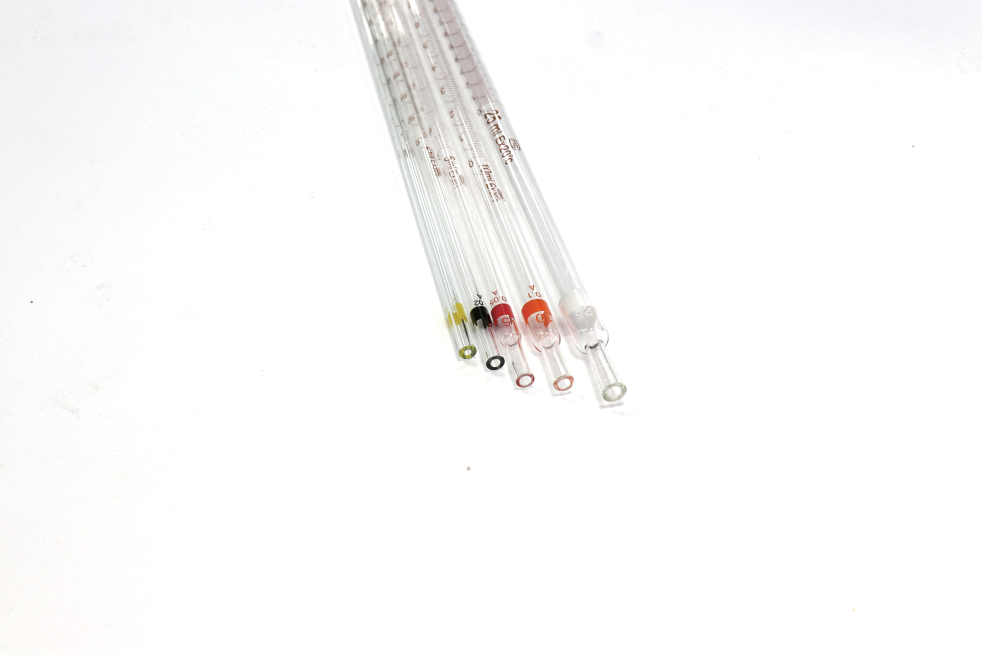 Pipette graduée en verre